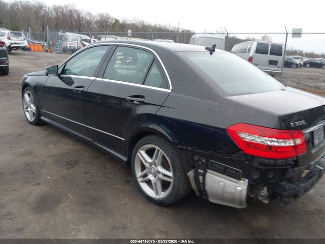2011 MERCEDES-BENZ E 350 WDDHF8HB5BA370515 Photo 2