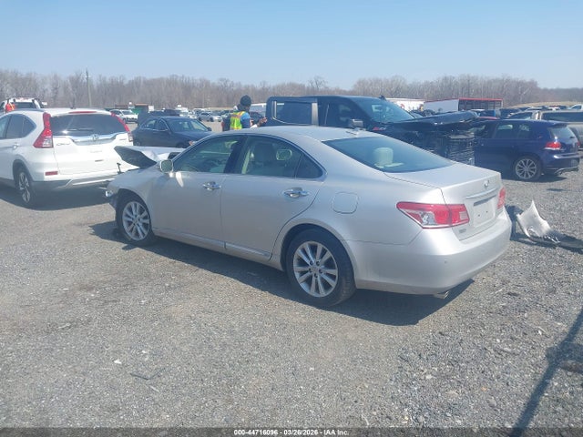 2011 LEXUS ES 350 JTHBK1EG3B2471581 Photo 2
