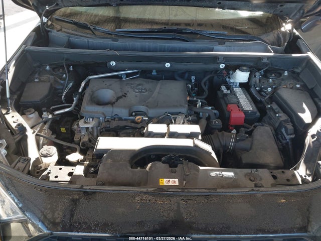 2T3J1RFV6KC046117 Toyota Rav4 Adventure