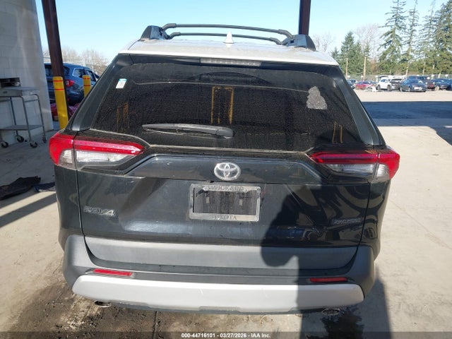 2T3J1RFV6KC046117 Toyota Rav4 Adventure