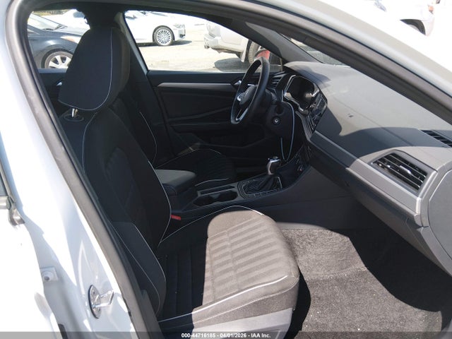 2024 Volkswagen Jetta 1.5t Sport მანქანა იყიდება აუქციონზე, vin: 3VWBM7BU8RM036449, აუქციონის ნომერი: 44716185
