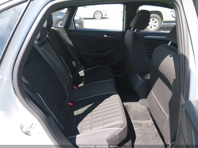 2024 Volkswagen Jetta 1.5t Sport მანქანა იყიდება აუქციონზე, vin: 3VWBM7BU8RM036449, აუქციონის ნომერი: 44716185