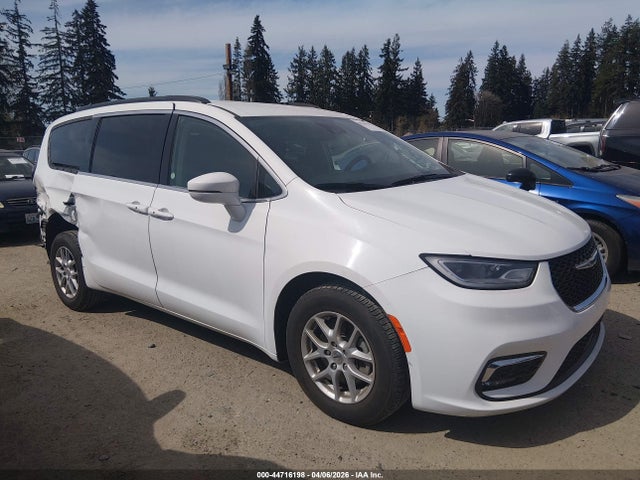 2022 Chrysler Pacifica Touring L მანქანა იყიდება აუქციონზე, vin: 2C4RC1BG3NR194602, აუქციონის ნომერი: 44716198