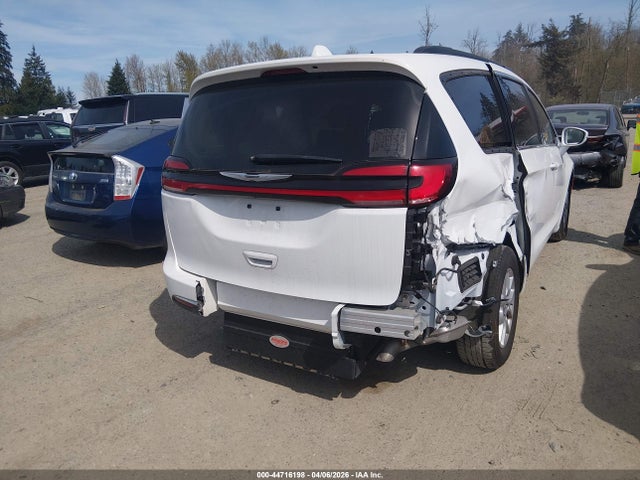 2022 CHRYSLER PACIFICA 2C4RC1BG3NR194602 Photo 3