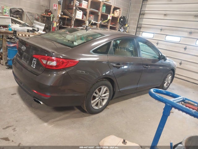 2016 Hyundai Sonata Se მანქანა იყიდება აუქციონზე, vin: 5NPE24AF5GH284510, აუქციონის ნომერი: 44716207