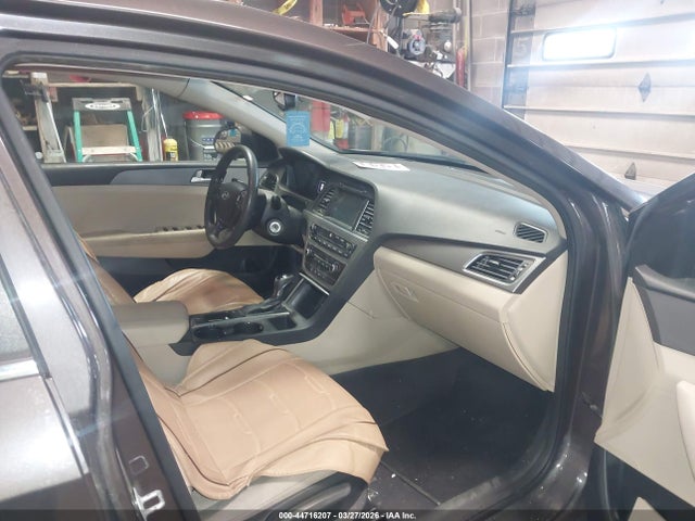 2016 Hyundai Sonata Se მანქანა იყიდება აუქციონზე, vin: 5NPE24AF5GH284510, აუქციონის ნომერი: 44716207