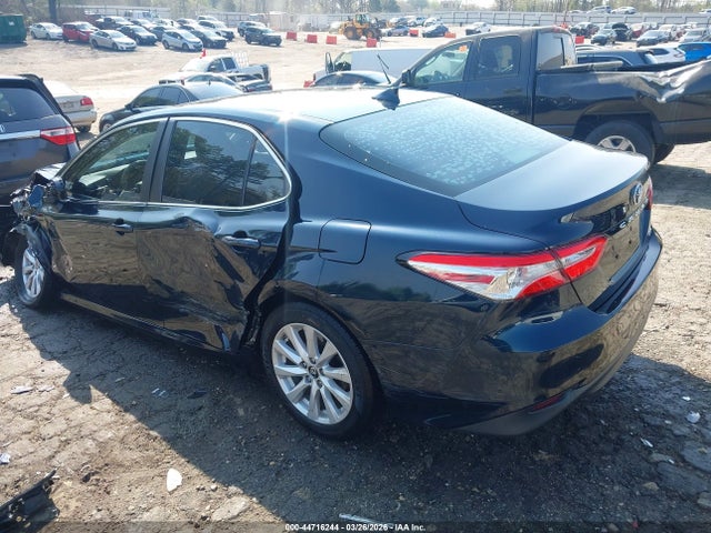 2019 Toyota Camry Le მანქანა იყიდება აუქციონზე, vin: 4T1B11HK2KU703737, აუქციონის ნომერი: 44716244