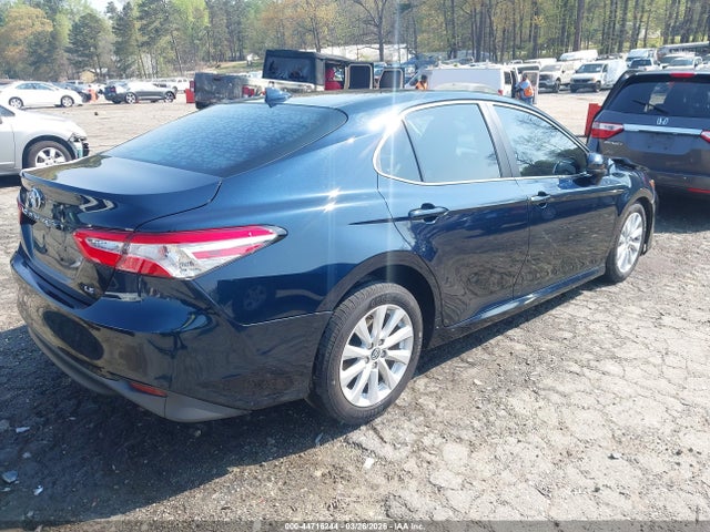 2019 Toyota Camry Le მანქანა იყიდება აუქციონზე, vin: 4T1B11HK2KU703737, აუქციონის ნომერი: 44716244