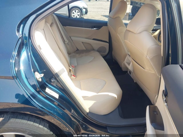 2019 Toyota Camry Le მანქანა იყიდება აუქციონზე, vin: 4T1B11HK2KU703737, აუქციონის ნომერი: 44716244