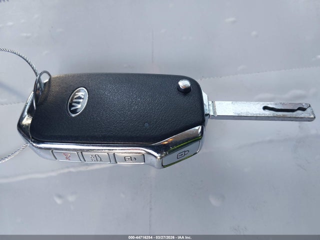 3KPF24AD0KE076597 KIA Forte Lxs