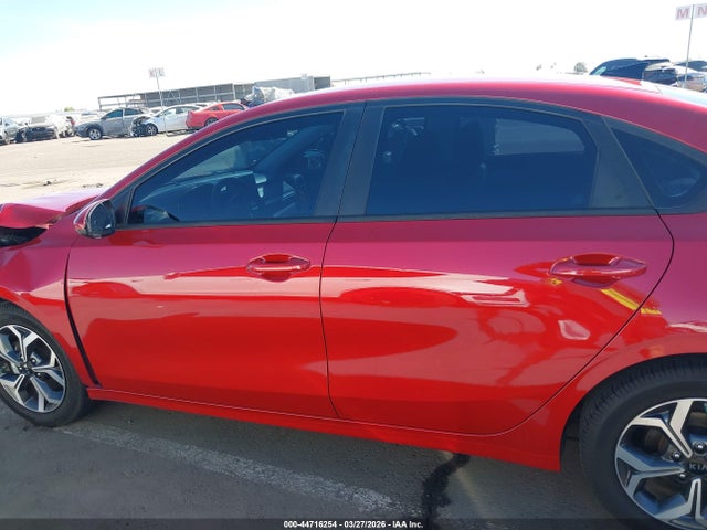 3KPF24AD0KE076597 KIA Forte Lxs