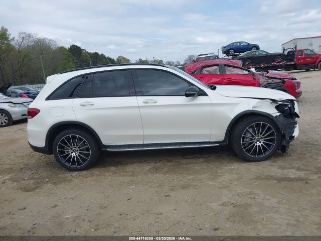 44716259 :رقم المزاد ، W1N0G8DB6NV364593 vin ، 2022 Mercedes-benz Glc 300 Suv مزاد بيع