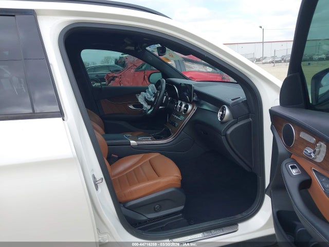 44716259 :رقم المزاد ، W1N0G8DB6NV364593 vin ، 2022 Mercedes-benz Glc 300 Suv مزاد بيع