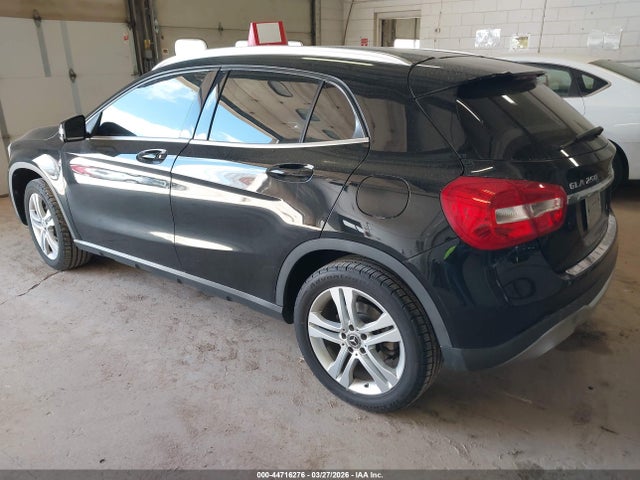 2018 MERCEDES-BENZ GLA 250 WDCTG4EB9JJ490664 Photo 2