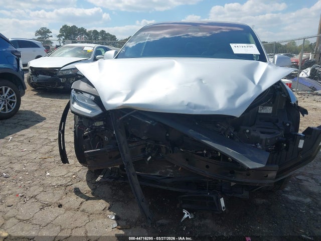 2018 Tesla Model X 100d/75d/p100d მანქანა იყიდება აუქციონზე, vin: 5YJXCBE21JF123983, აუქციონის ნომერი: 44716295