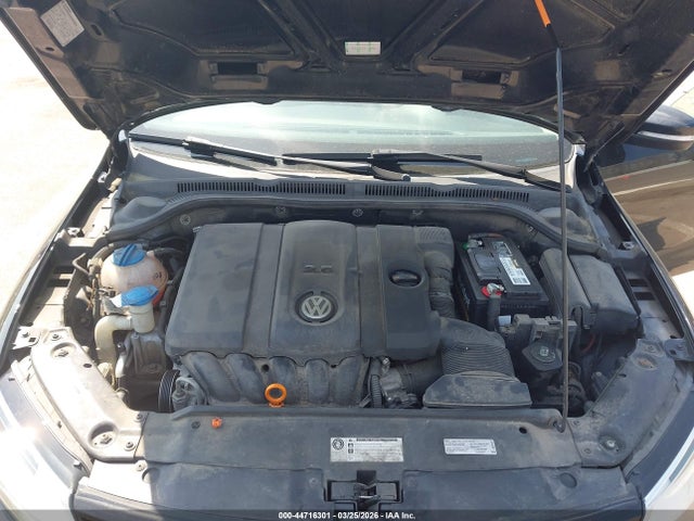44716301 :رقم المزاد ، 3VWDX7AJ4DM443359 vin ، 2013 Volkswagen Jetta 2.5l Se مزاد بيع