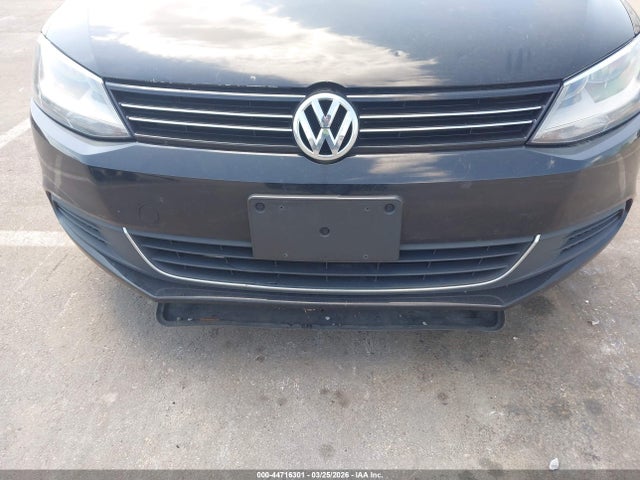 44716301 :رقم المزاد ، 3VWDX7AJ4DM443359 vin ، 2013 Volkswagen Jetta 2.5l Se مزاد بيع