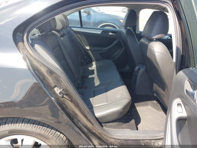 44716301 :رقم المزاد ، 3VWDX7AJ4DM443359 vin ، 2013 Volkswagen Jetta 2.5l Se مزاد بيع
