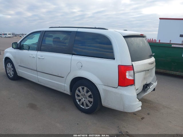 2016 CHRYSLER TOWN & COUNTRY 2C4RC1BG2GR231870 Photo 2