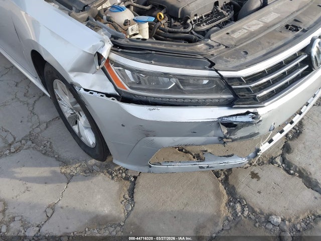 Продажа на аукционе авто 2016 Volkswagen Passat 1.8t S, vin: 1VWAT7A30GC054112, номер лота: 44716320
