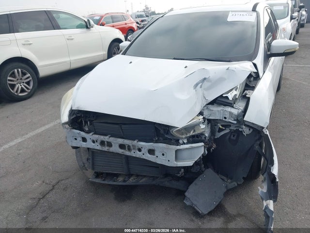Ford FOCUS SE 2015 1FADP3F21FL248827 Image 6