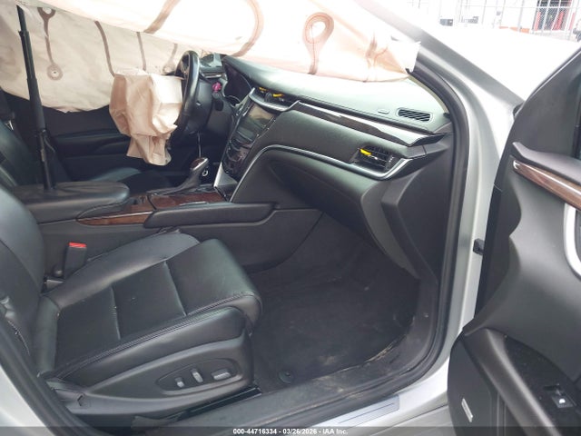 44716334 :رقم المزاد ، 2G61M5S34H9118294 vin ، 2017 Cadillac Xts Luxury مزاد بيع