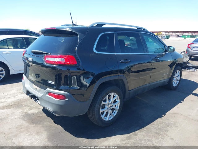 1C4PJLLX1JD568726 Jeep Cherokee Latitude Plus Fwd