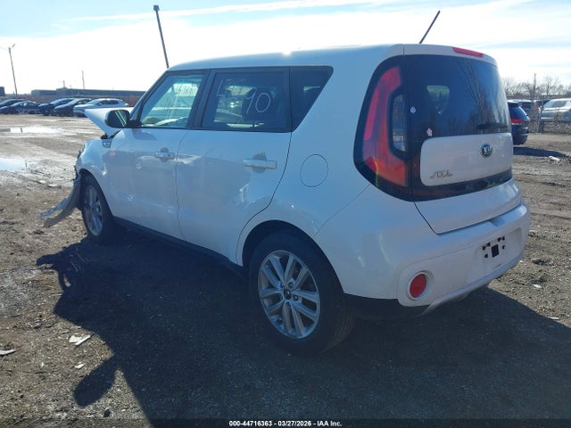 Продаж на аукціоні авто 2018 Kia Soul +, vin: KNDJP3A5XJ7624490, номер лоту: 44716363