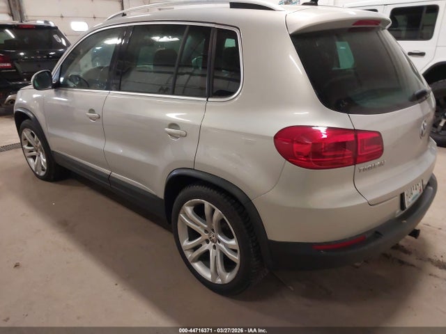 2013 VOLKSWAGEN TIGUAN WVGBV3AX7DW574892 Photo 2