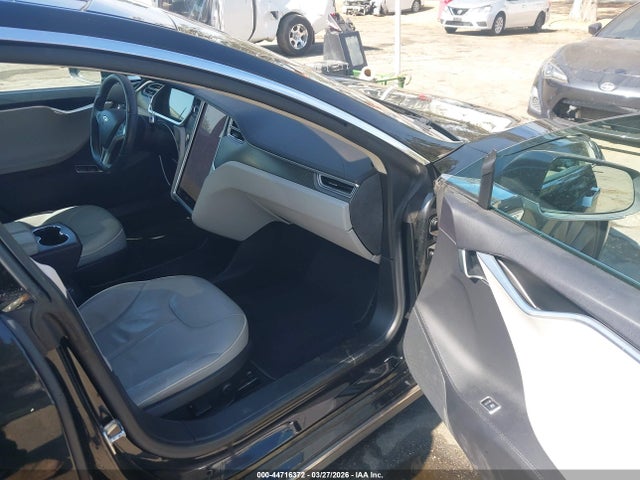 2013 TESLA MODEL S 5YJSA1DP4DFP14031 Photo 4