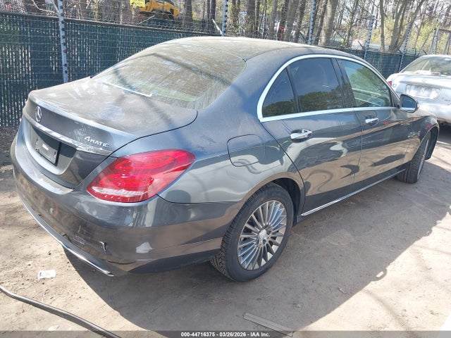 44716375 :رقم المزاد ، 55SWF4KB3FU070731 vin ، 2015 Mercedes-benz C 300 Luxury 4matic مزاد بيع