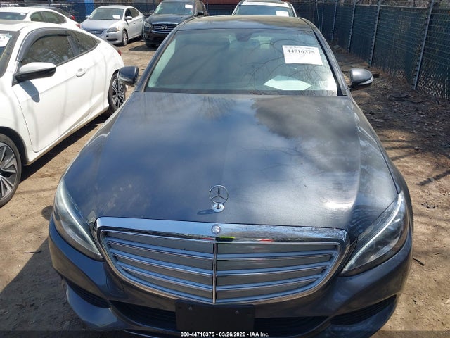 44716375 :رقم المزاد ، 55SWF4KB3FU070731 vin ، 2015 Mercedes-benz C 300 Luxury 4matic مزاد بيع