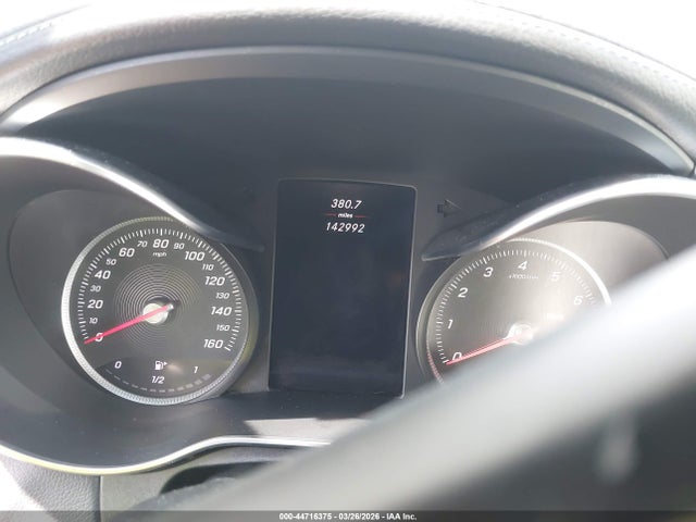 44716375 :رقم المزاد ، 55SWF4KB3FU070731 vin ، 2015 Mercedes-benz C 300 Luxury 4matic مزاد بيع