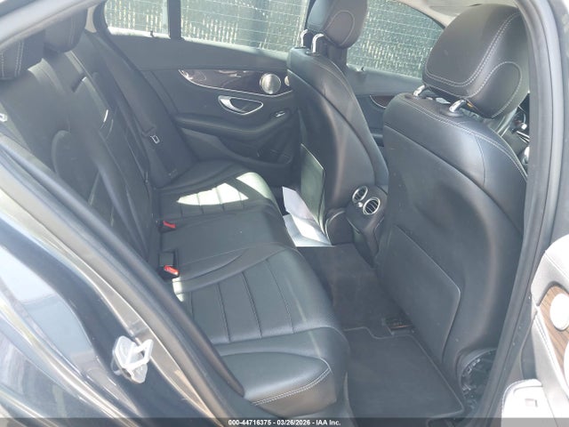 44716375 :رقم المزاد ، 55SWF4KB3FU070731 vin ، 2015 Mercedes-benz C 300 Luxury 4matic مزاد بيع