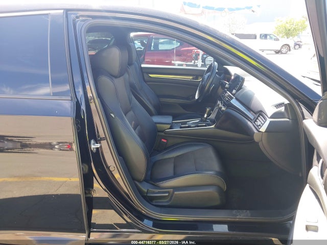 1HGCV1F33JA244521 Honda Accord Sport