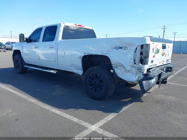 1GC1KYE80EF145328 Chevrolet Silverado 2500hd Ltz