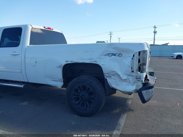1GC1KYE80EF145328 Chevrolet Silverado 2500hd Ltz