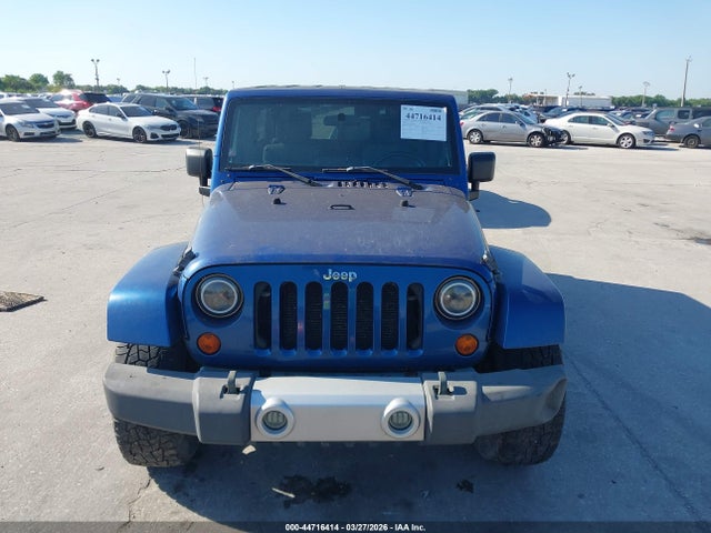 2010 Jeep Wrangler Unlimited Sahara მანქანა იყიდება აუქციონზე, vin: 1J4HA5H17AL108569, აუქციონის ნომერი: 44716414