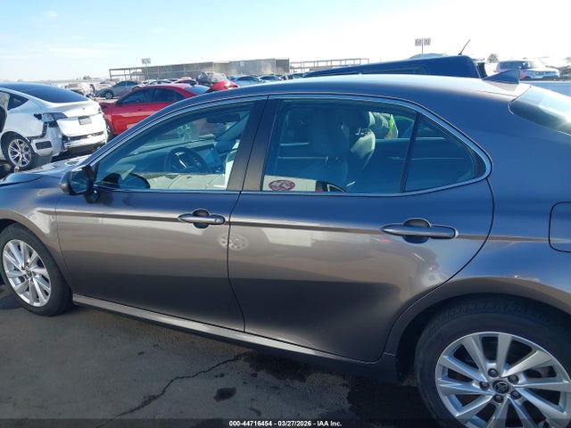 4T1C11AK0MU442450 Toyota CAMRY LE
