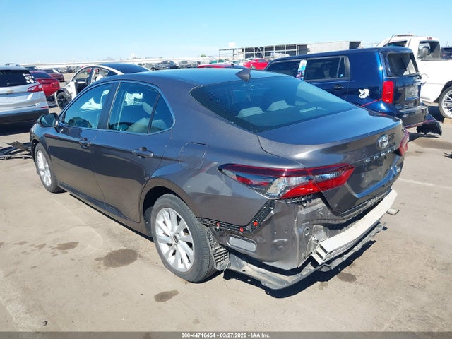 4T1C11AK0MU442450 Toyota CAMRY LE