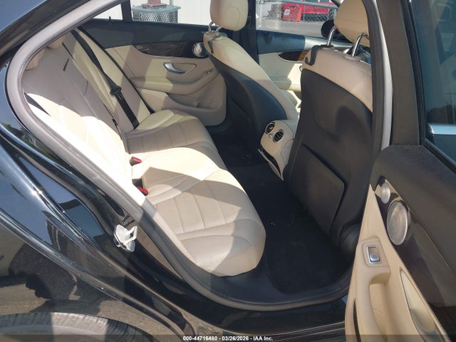 44716480 :رقم المزاد ، 55SWF4KB9FU005754 vin ، 2015 Mercedes-benz C 300 4matic مزاد بيع
