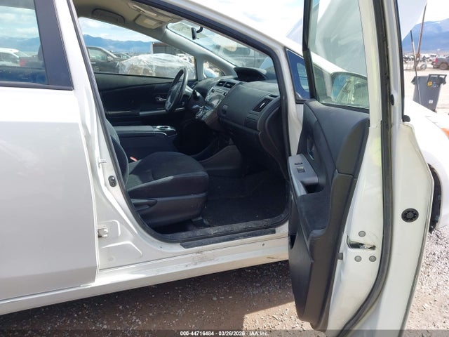 2017 Toyota Prius V Three მანქანა იყიდება აუქციონზე, vin: JTDZN3EU9HJ066137, აუქციონის ნომერი: 44716484