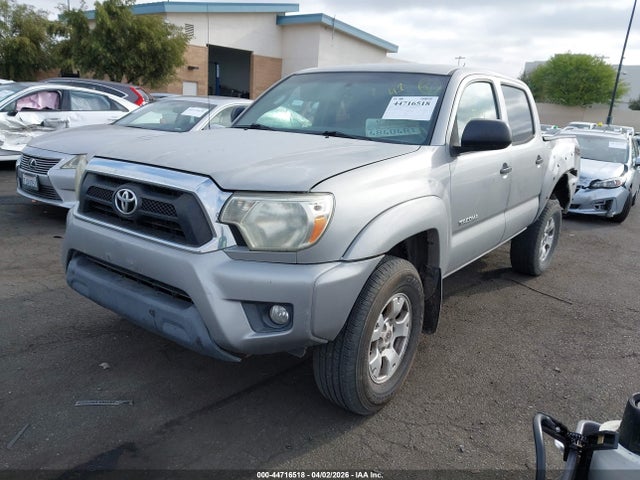 Toyota Tacoma Prerunner V6 2014 3TMJU4GN3EM169225 Image 2
