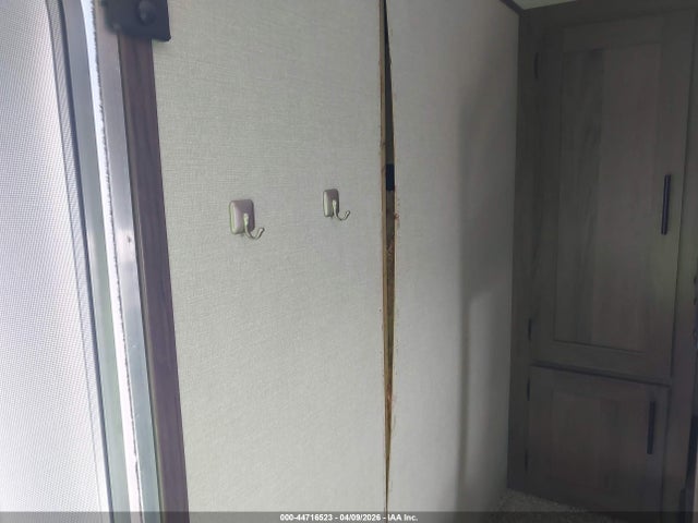 Продажа на аукционе авто 2021 Forrest River, vin: 5ZT2AVTB7MB931376, номер лота: 44716523