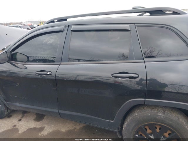 Продажа на аукционе авто 2015 Jeep Cherokee North, vin: 1C4PJLCB4FW780892, номер лота: 44716548