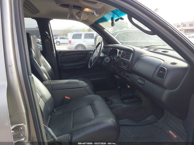 44716550 :رقم المزاد ، 1B4HS28Z1YF305685 vin ، 2000 Dodge Durango مزاد بيع