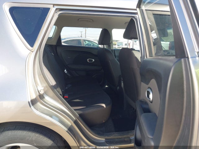 KNDJN2A24G7391334 KIA Soul
