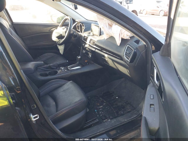3MZBM1W75FM162264 Mazda Mazda3 I Grand Touring