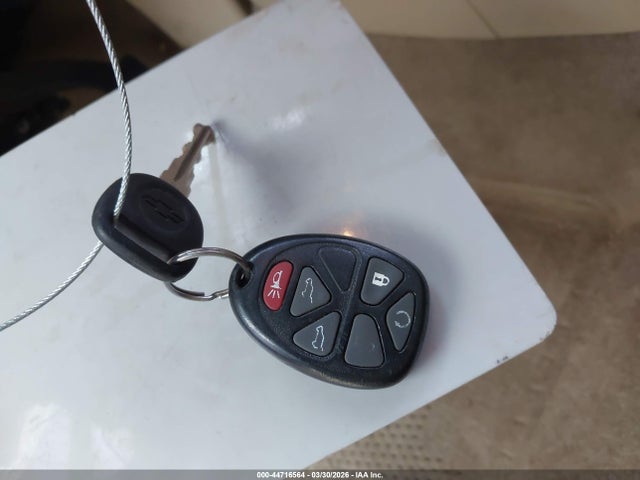2011 CHEVROLET TAHOE 1GNSKCE02BR201806 Photo 10