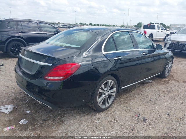 2015 Mercedes-benz C 300 მანქანა იყიდება აუქციონზე, vin: 55SWF4JB7FU074301, აუქციონის ნომერი: 44716581